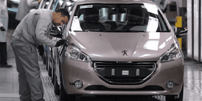 شركة بيجو سيتروين Peugeot Citroen تعلن عن حملة توظيف 220 عامل وعاملة بعدة مدن